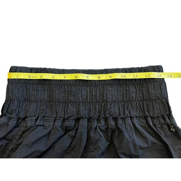 FP Movement by Free People Black Smocked Waist High Rise Run Shorts Size Medium - Picture 4 of 4